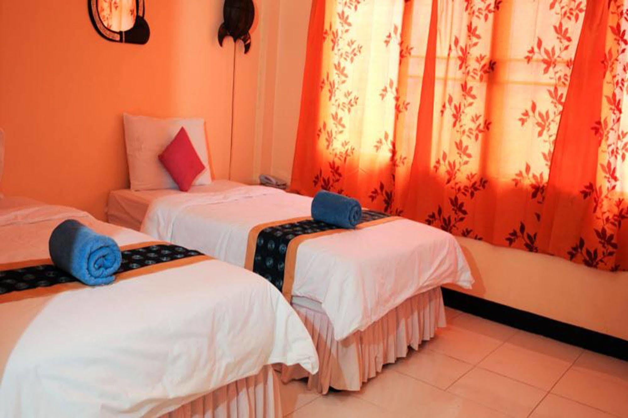 All In 1 Guesthouse Csiangmaj Kültér fotó