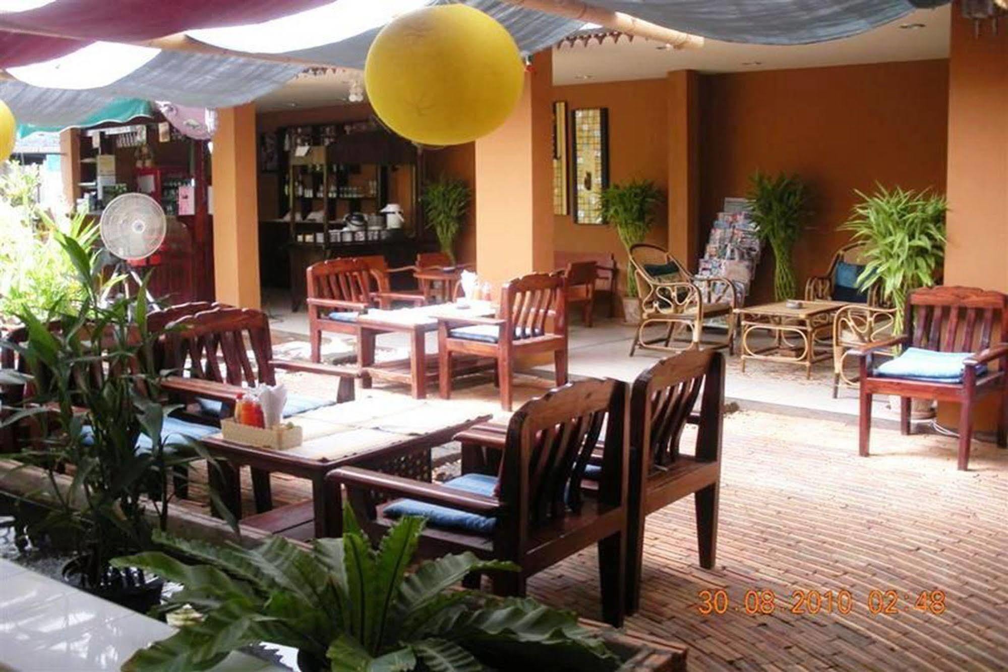 All In 1 Guesthouse Csiangmaj Kültér fotó